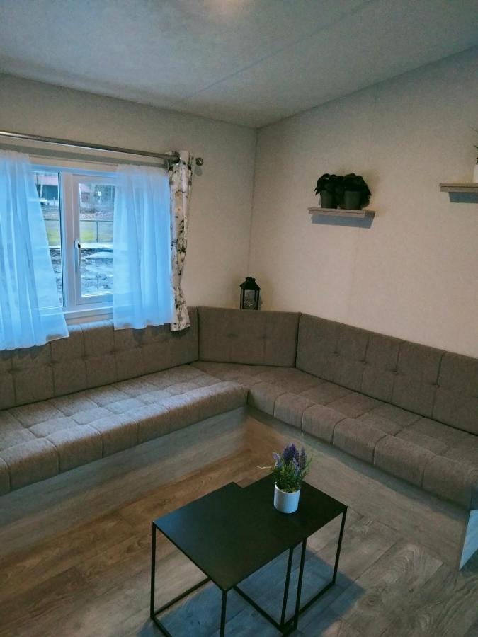 Bj Chalets - De Rug 1 - Vakantiepark Lauwersoog - Luxe Chalet Met Vaatwasser! Vroege Incheck! المظهر الخارجي الصورة