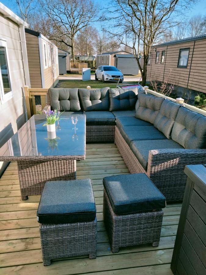 Bj Chalets - De Rug 1 - Vakantiepark Lauwersoog - Luxe Chalet Met Vaatwasser! Vroege Incheck! المظهر الخارجي الصورة