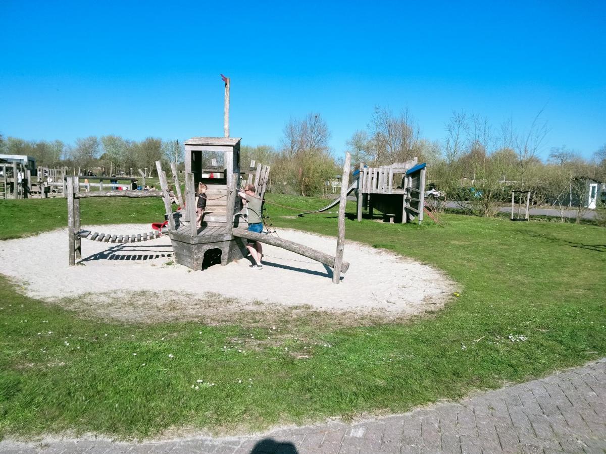 Bj Chalets - De Rug 1 - Vakantiepark Lauwersoog - Luxe Chalet Met Vaatwasser! Vroege Incheck! المظهر الخارجي الصورة